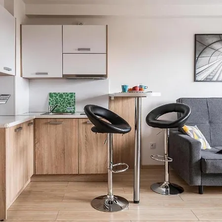 Starterapart * Vratislav